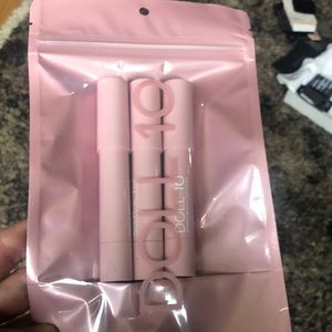 Brand new in sealed bag Doll 10 infinite color eye crayon